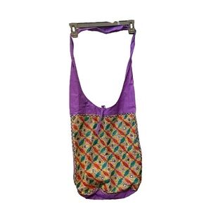 Bohemian Fabric Crossbody Tie Bag 16.75 x13.75X 1" Pattern Fabric Color